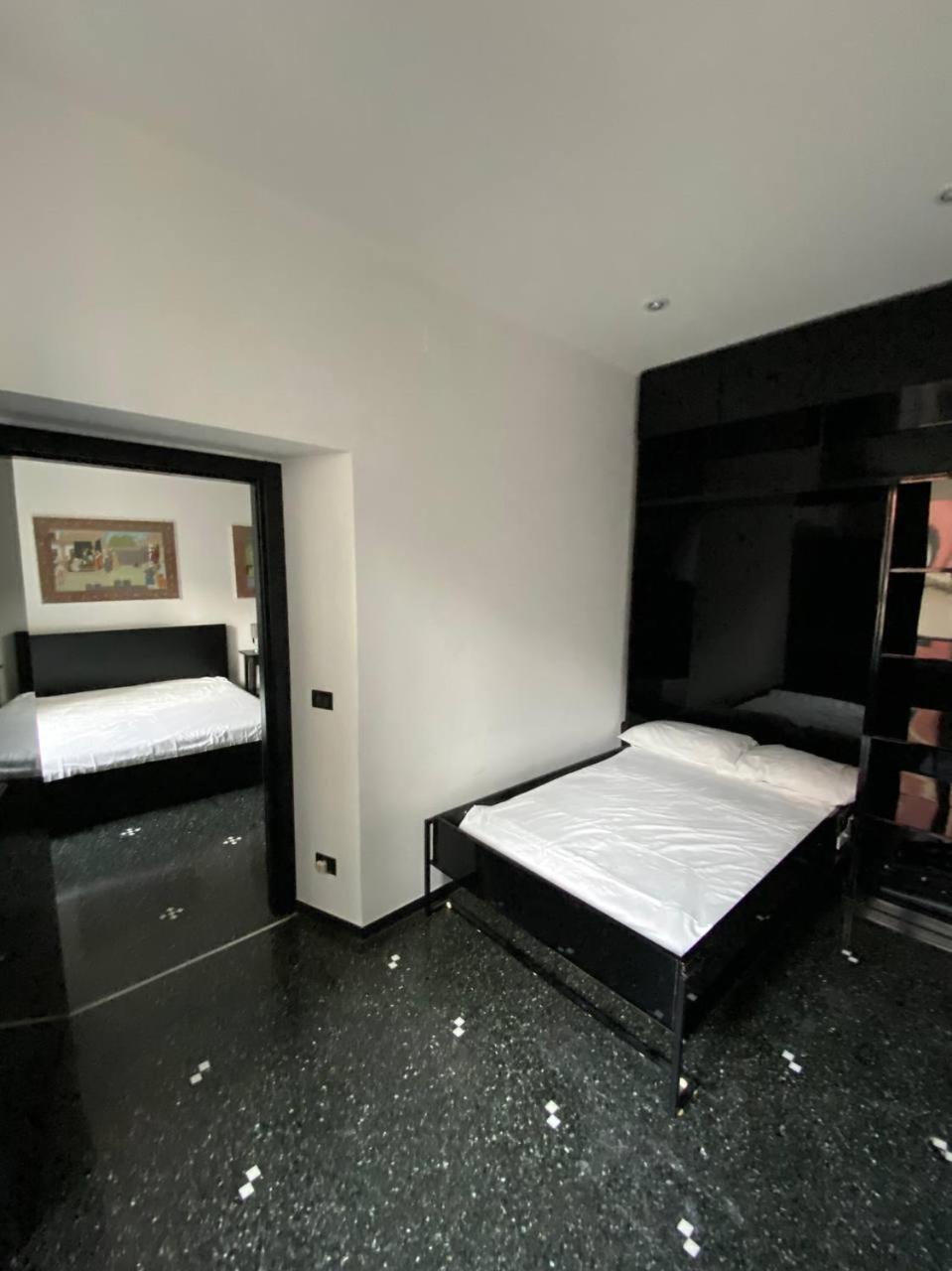 Martel Rooms - Genova Centro Brignole Bagian luar foto