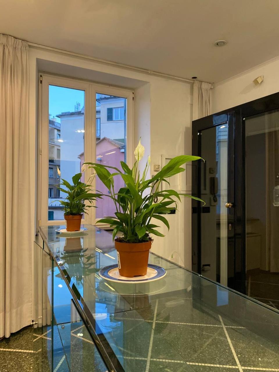 Martel Rooms - Genova Centro Brignole Bagian luar foto