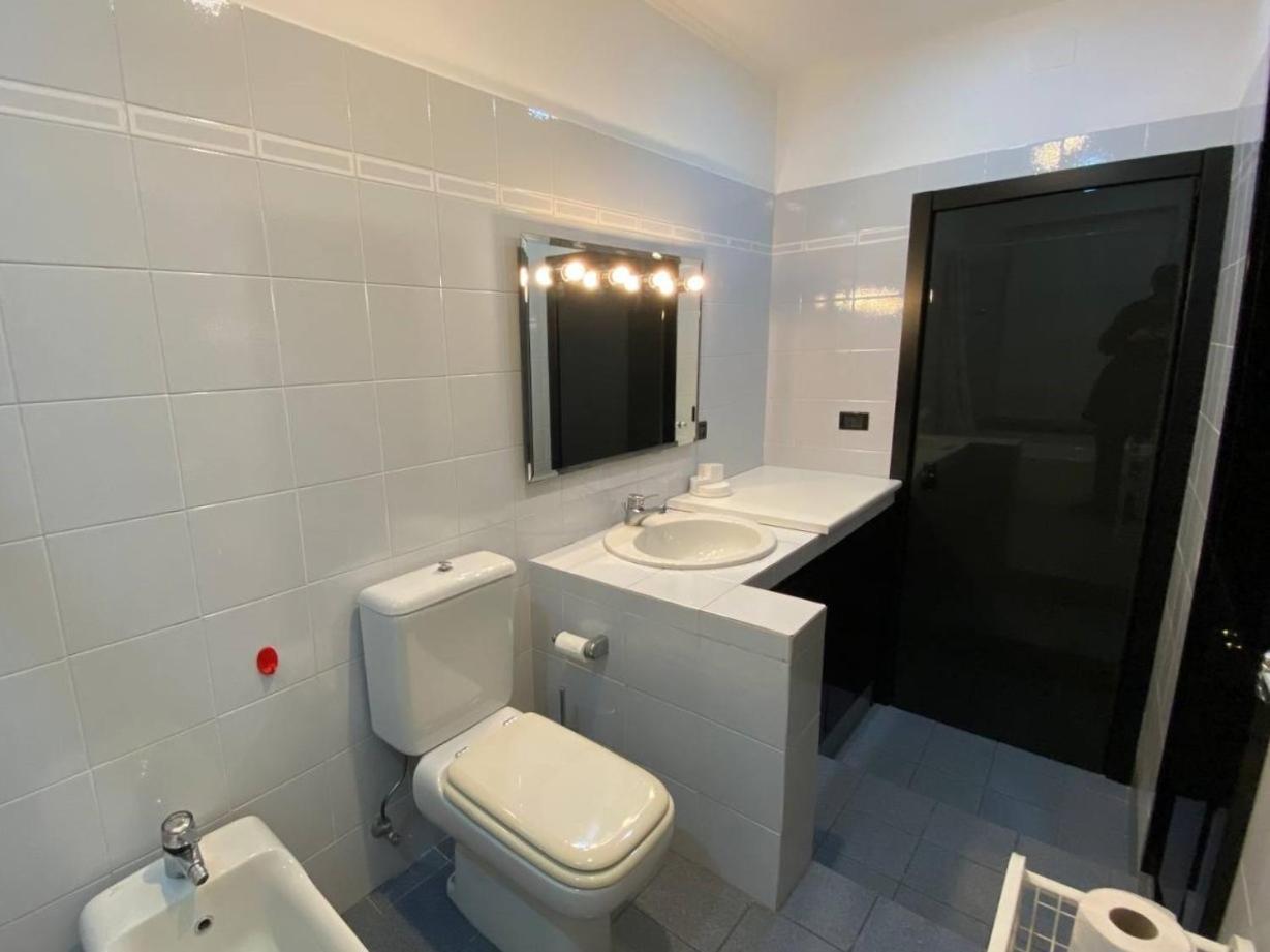 Martel Rooms - Genova Centro Brignole Bagian luar foto